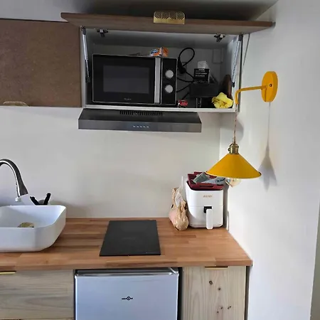 Appartamento Charming Near Center Train Station
